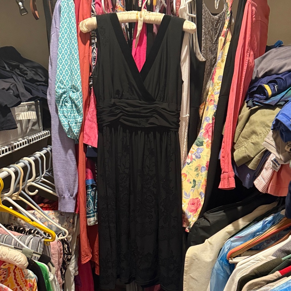 Sandra Darren Black Midi Dress